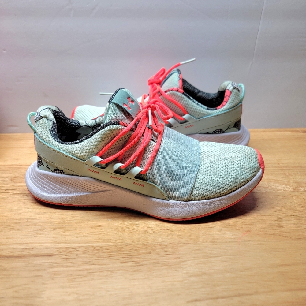 Under Armour Charged Breathe Sneakers Shoes Women Size 7.5 Mint Blue